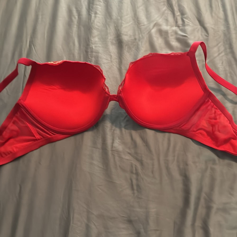 Victorias Secret Bra - Picture 3 of 6